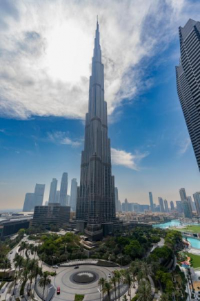 Prestige Living 1BR with Full Burj Khalifa View by Auberge
